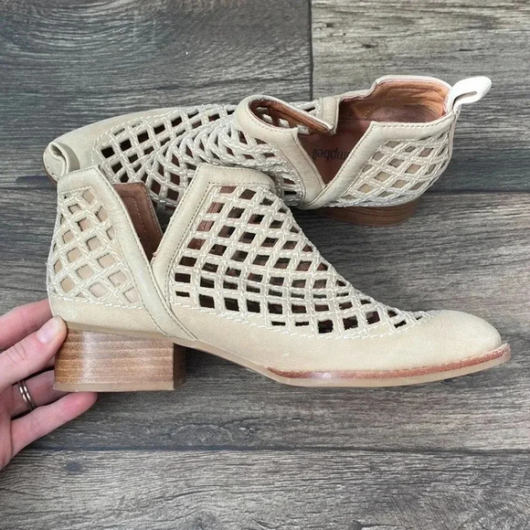 Jeffrey Campbell 6 Taggart Leather Cutout Booties in Ivory - Picture 3 of 8